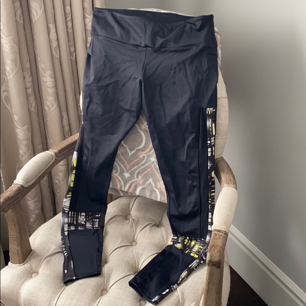 Black leggings